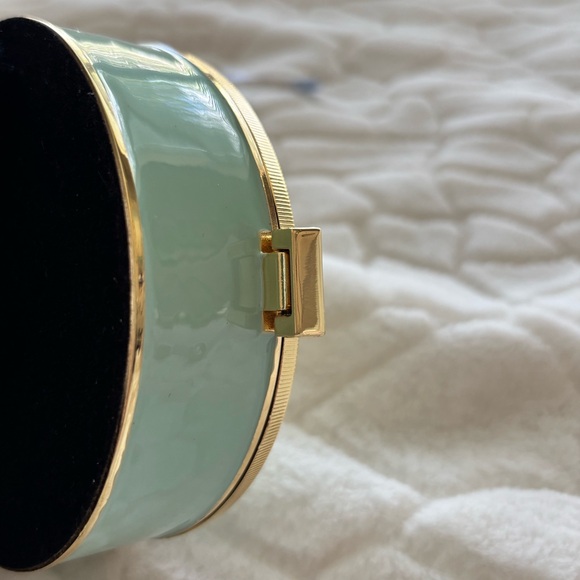 Gold Shell Accent Trinket Box in Seafoam Green with Mirror - Picture 10 of 10